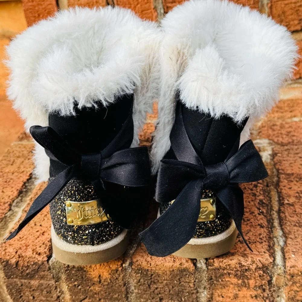 Juicy Couture Girls Burbank Fur-Lined Boots with Glitter Detail size 2M